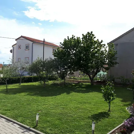 Aurora Apartman